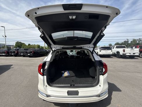 Used 2020 GMC Terrain Denali w/ Denali Premium Package AWD/4WD image 23