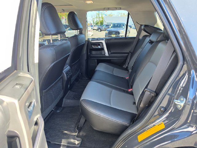 Used 2024 Toyota 4Runner SR5 Premium w/ Moonroof Package AWD/4WD image 22