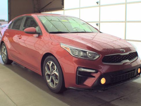 Used 2019 Kia Forte LXS FWD image 3