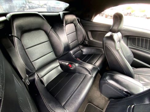 Used 2017 Ford Mustang Premium RWD image 15