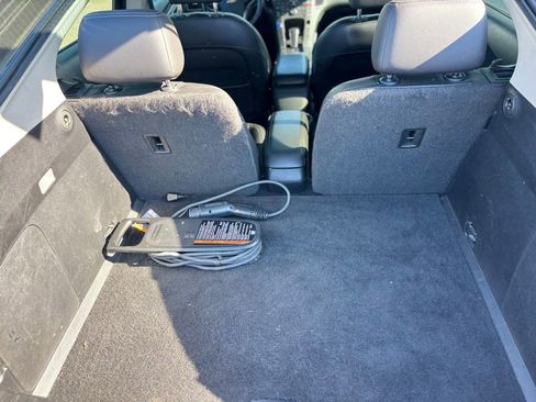 Used 2015 Chevrolet Volt Premium w/ Premium Trim Package FWD image 20