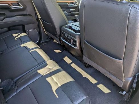 Used 2023 GMC Sierra 1500 Denali w/ Denali Reserve Package AWD/4WD image 30