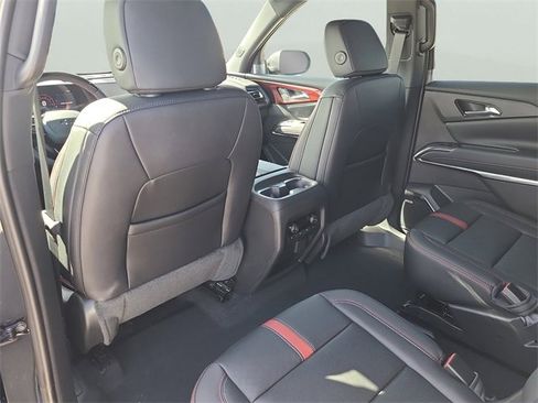 New 2026 Chevrolet Traverse RS image 17