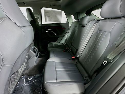 New 2025 Audi Q5 Premium Plus image 9