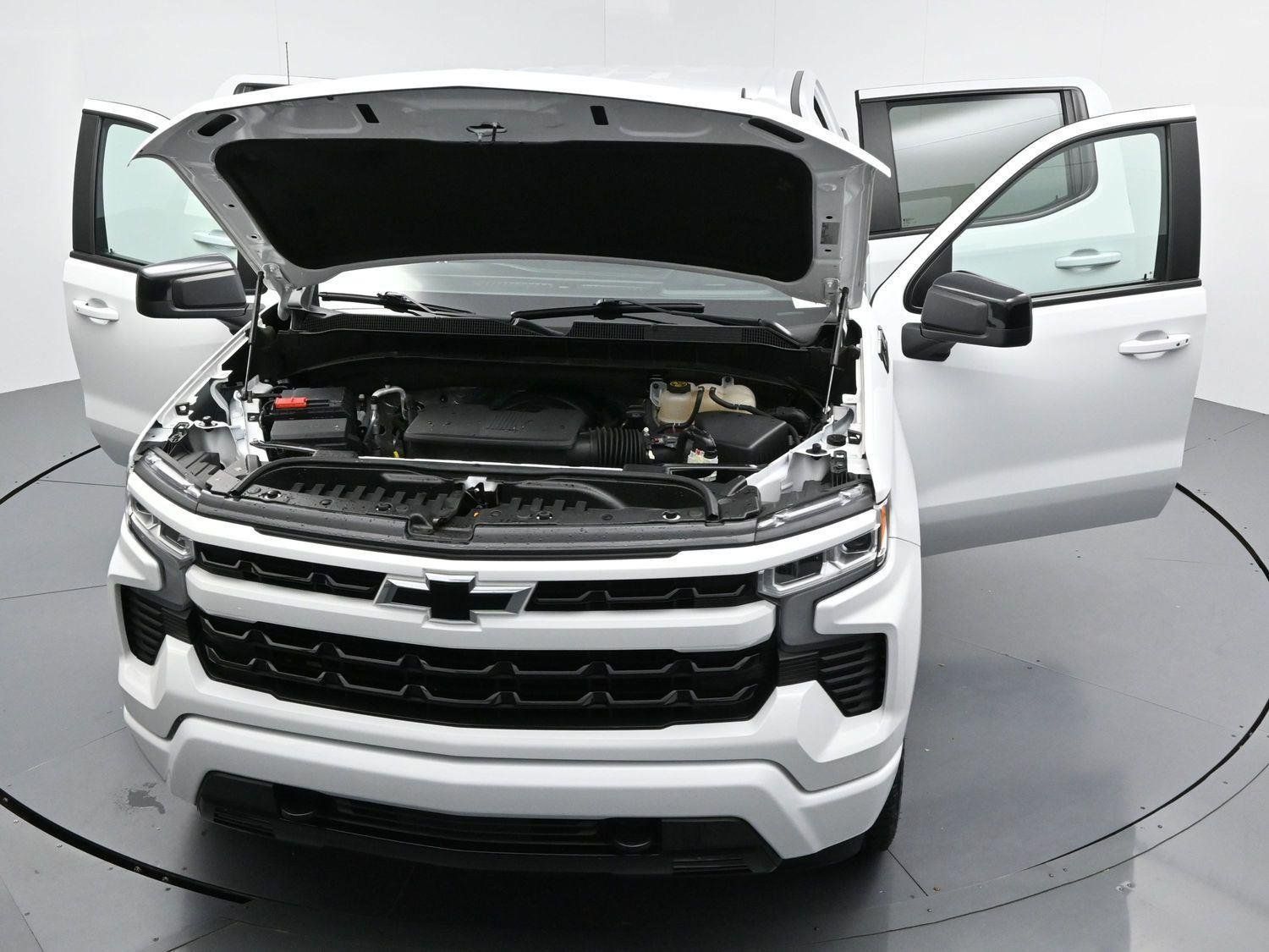 Used 2023 Chevrolet Silverado 1500 RST w/ Z71 Off-Road Package AWD/4WD image 39