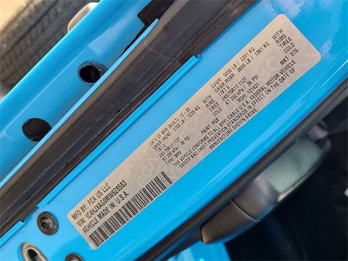 Used 2021 Jeep Wrangler Sport S image 32