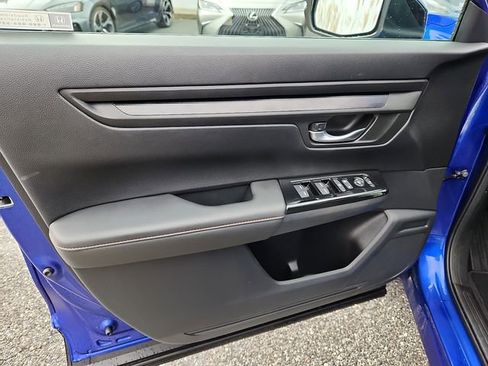 Used 2025 Honda CR-V Sport image 12