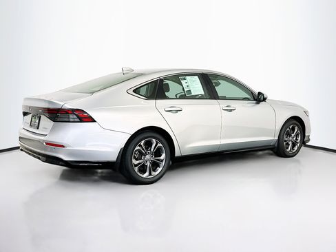 Used 2024 Honda Accord EX-L image 9