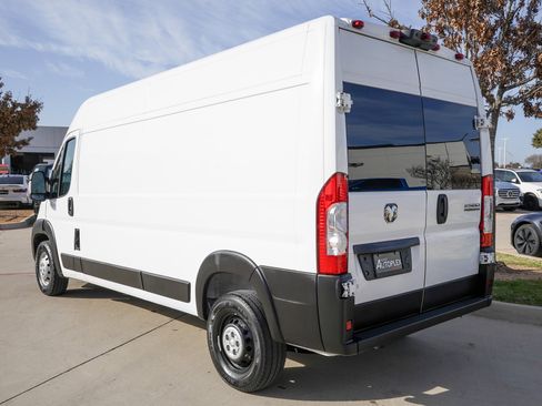 Used 2023 RAM ProMaster 2500 image 4