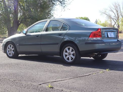 Used 2004 Volvo S60 2.5T AWD/4WD image 7