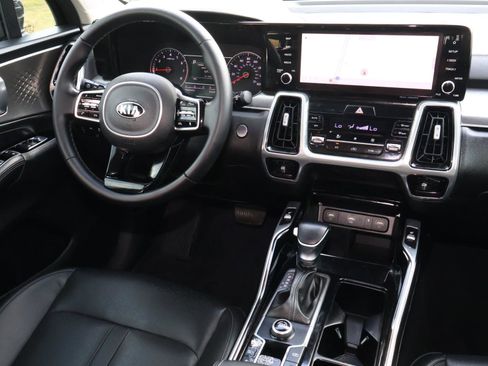 Used 2021 Kia Sorento SX image 10