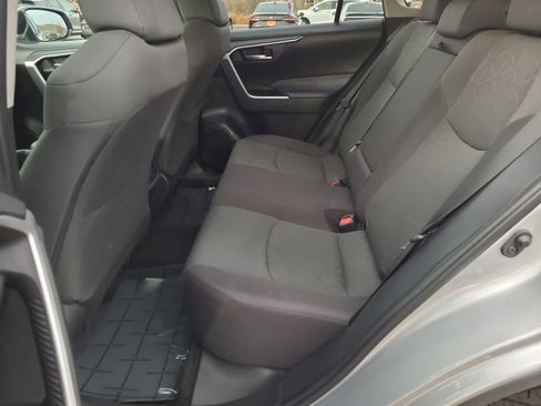 Used 2024 Toyota RAV4 XLE image 21
