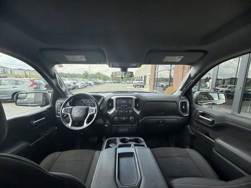 Used 2022 Chevrolet Silverado 1500 RST AWD/4WD image 17