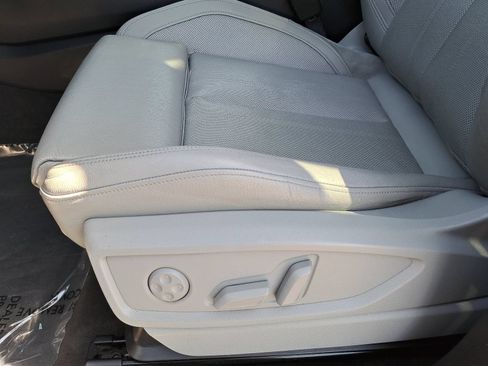 Used 2018 Audi Q5 2.0T Premium Plus w/ Premium Plus Package AWD/4WD image 30