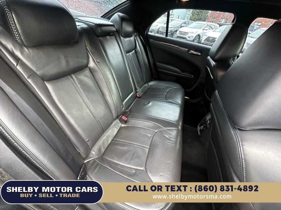 Used 2014 Chrysler 300 C AWD/4WD image 16