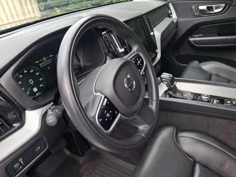Used 2018 Volvo XC60 T6 Inscription w/ Luxury Seat Package AWD/4WD image 25