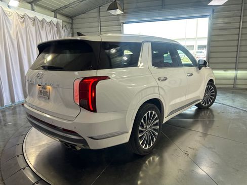 Used 2024 Hyundai Palisade Calligraphy FWD image 5