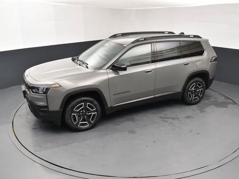 New 2026 Jeep Cherokee Laredo image 15