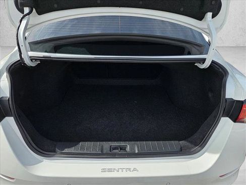 Used 2023 Nissan Sentra S image 6