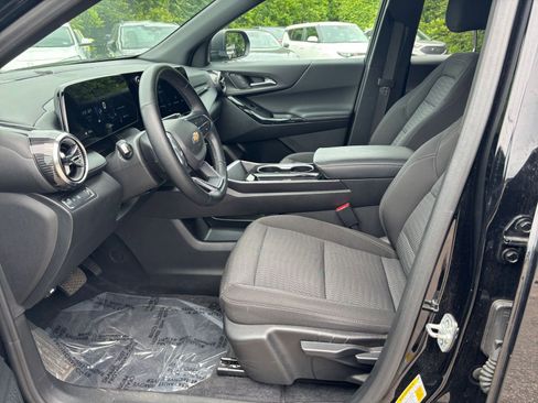 Used 2025 Chevrolet Equinox LT FWD image 27