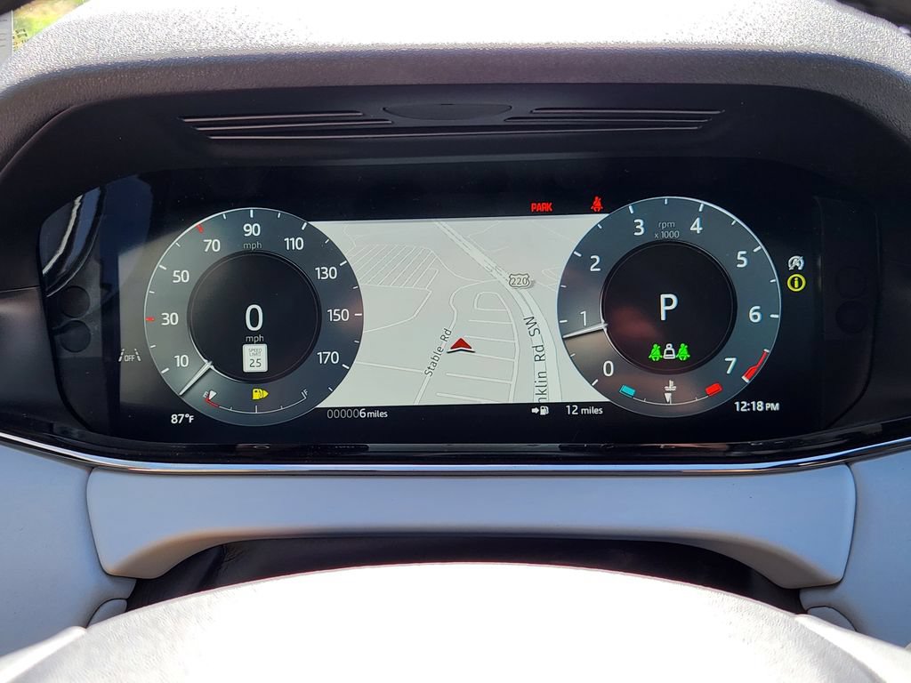 New 2026 Land Rover Range Rover Evoque Dynamic SE AWD/4WD image 18
