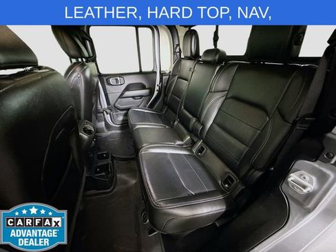 Used 2020 Jeep Gladiator Overland AWD/4WD image 23