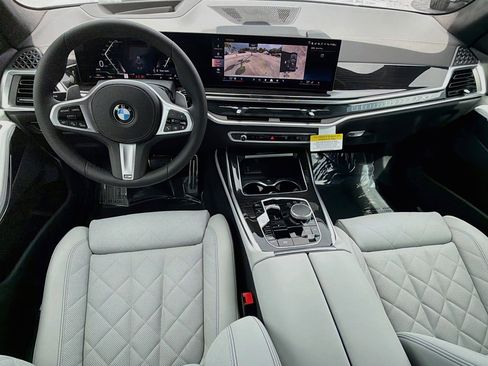 New 2027 BMW X7 xDrive40i w/ M Sport Package AWD/4WD image 17