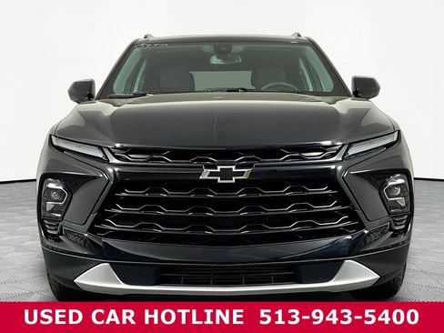 Used 2024 Chevrolet Blazer LT w/ Convenience Package FWD image 2