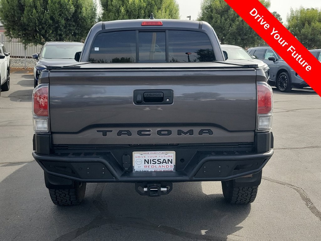 Used 2022 Toyota Tacoma TRD Sport w/ TRD Premium Sport Package RWD image 33