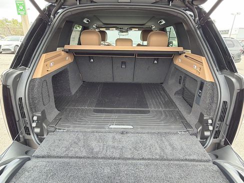New 2026 Land Rover Range Rover SE image 11