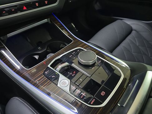 Used 2026 BMW X5 sDrive40i image 26