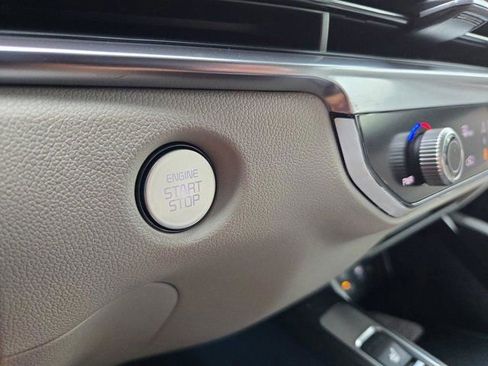 New 2026 Kia Sportage EX image 23