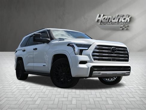 Used 2023 Toyota Sequoia Limited RWD image 2