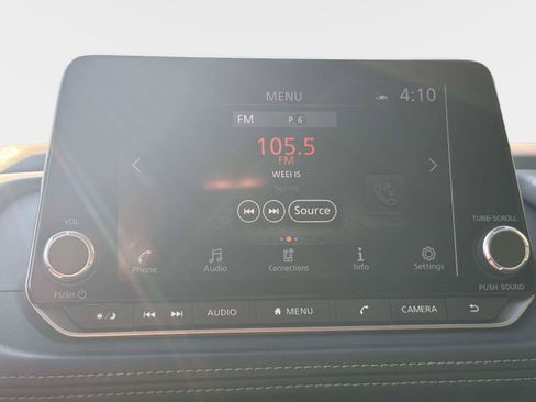 Used 2023 Nissan Rogue SV image 18