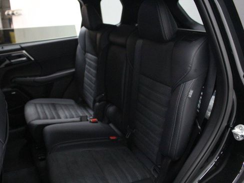 New 2026 Mitsubishi Outlander SE FWD image 25