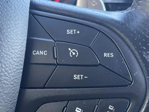 Used 2022 Dodge Durango GT image 22