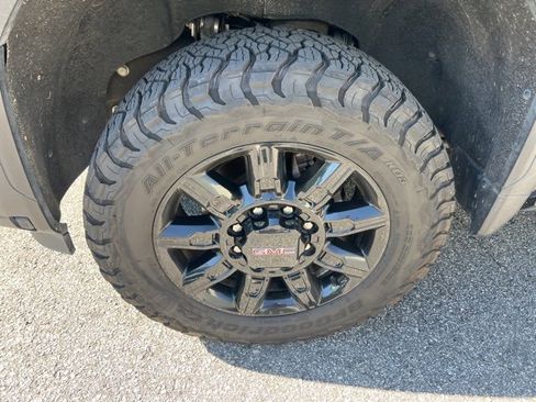Used 2024 GMC Sierra 2500 AT4 w/ AT4 Premium Plus Package image 6