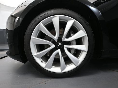 Used 2018 Tesla Model 3 Mid Range RWD image 15