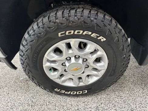 Used 2021 Chevrolet Silverado 2500 LTZ image 9