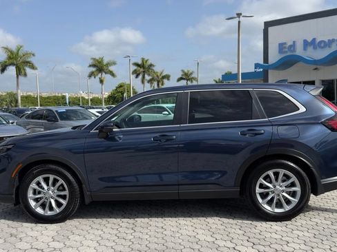 Used 2025 Honda CR-V EX image 3