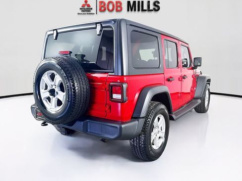 Used 2018 Jeep Wrangler Unlimited Sport S AWD/4WD image 7