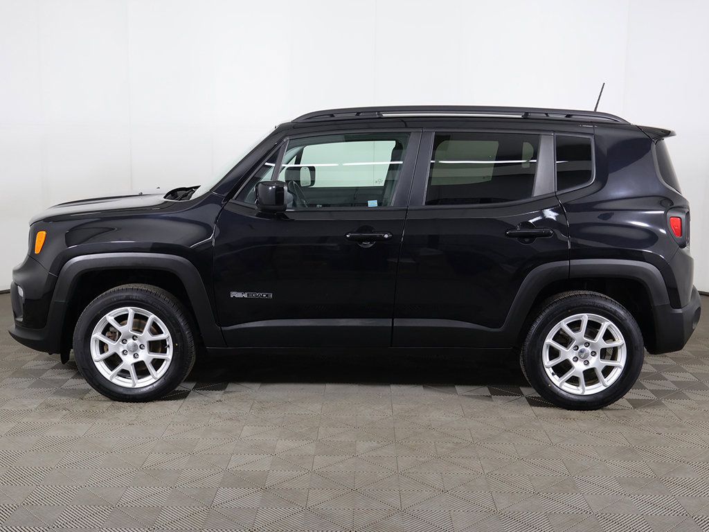Used 2019 Jeep Renegade Latitude AWD/4WD image 14