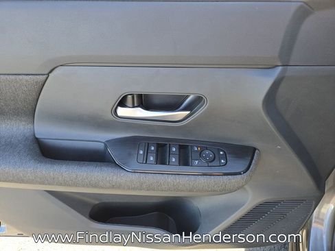 New 2026 Nissan Kicks SV w/ SV Premium Package image 10