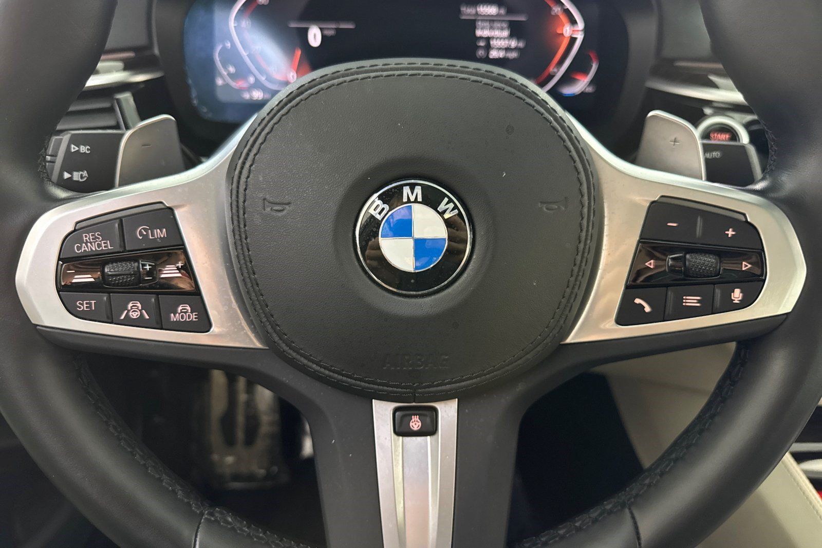 Used 2023 BMW 540i w/ M Sport Package RWD image 11