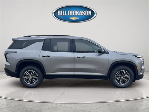 New 2026 Chevrolet Traverse LT w/ Enhanced Driving Package image 11