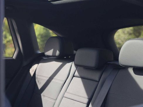 Used 2026 Mercedes-Benz GLC 300 GLC 300 image 21