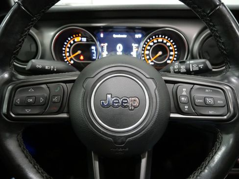 Used 2022 Jeep Wrangler Unlimited Sport AWD/4WD image 16