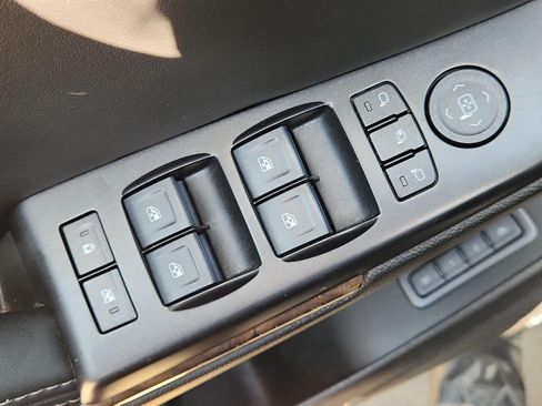 Certified 2019 Chevrolet Suburban LT AWD/4WD image 24