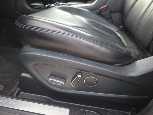 Used 2017 Lincoln MKC Reserve image 16