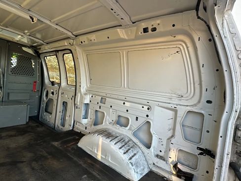 Used 2011 Ford E-250 and Econoline 250 w/ PWR Group RWD image 11